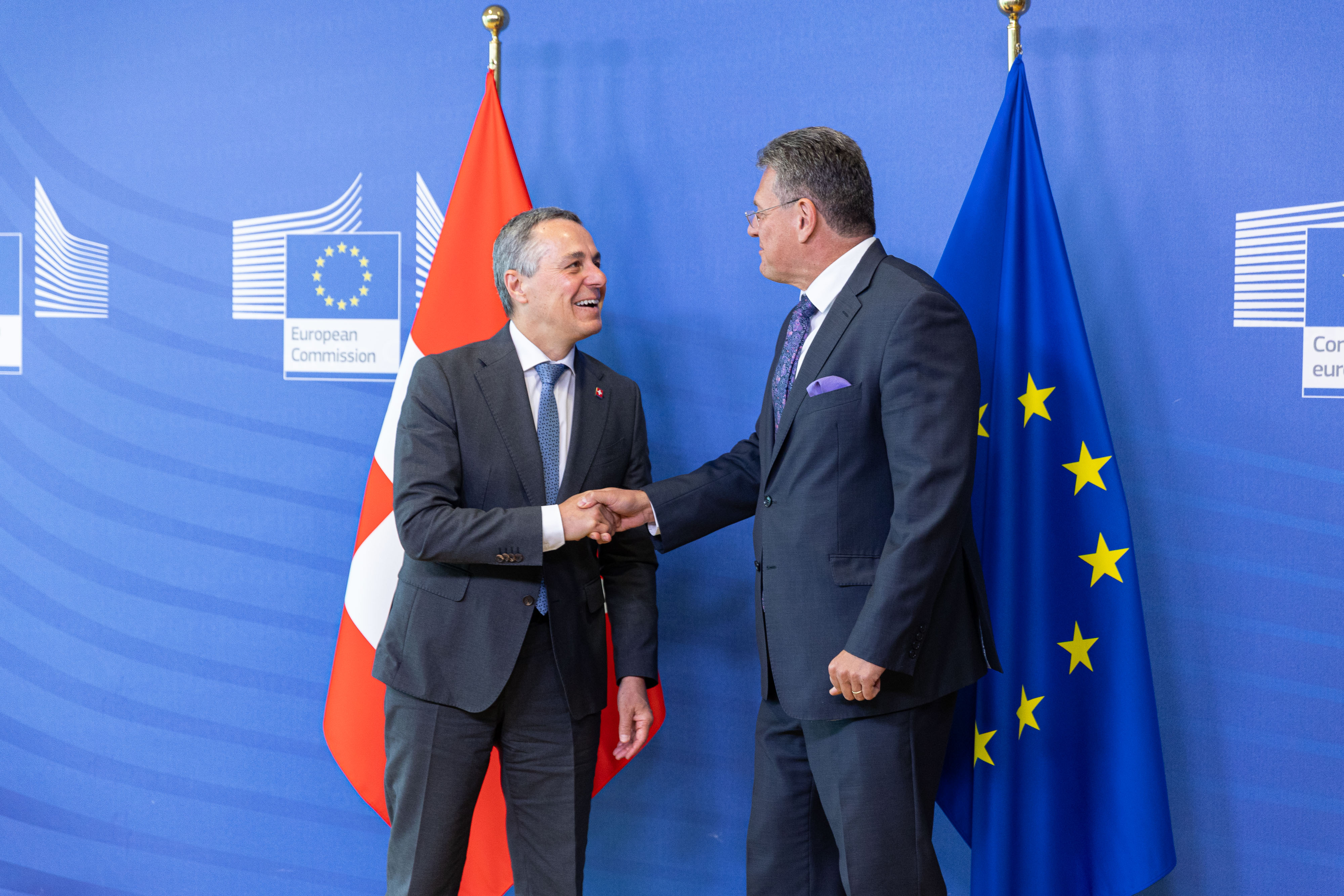 Der Schweizer Außenminister Ignazio Cassis und Maroš Šefčovič bei einem gemeinsamen Treffen im Juli 2023 